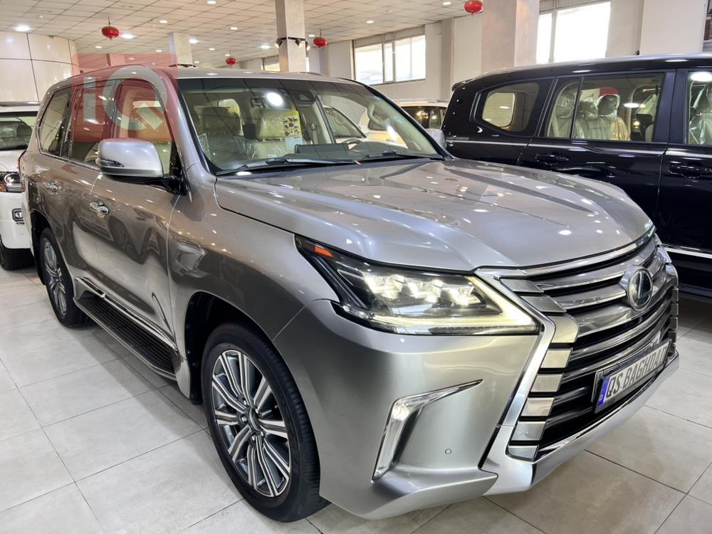 Lexus LX